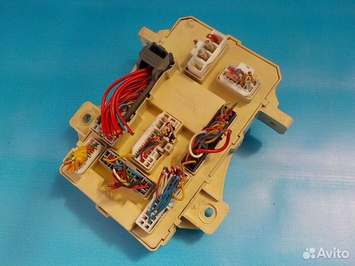 Блок предохранителей салона KIA Ceed (ED) 2007-201