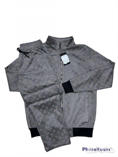 Спортивные костюмы