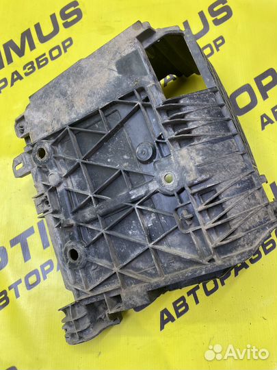 Площадка акб Renault Megane 2