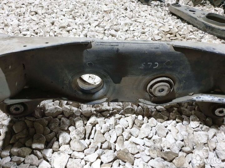 Подрамник задний Mercedes-Benz CLS 219