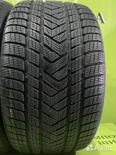 Pirelli Scorpion Winter 305/35 R21 109V