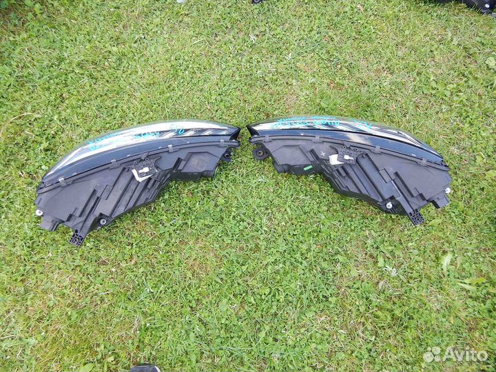 Фара передняя (комплект) Audi A4 B9 рестайлинг (20