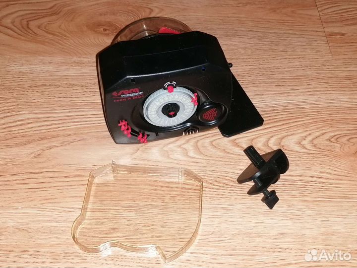 Кормушка для рыб