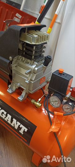 Компрессор поршневой масляный Gigant 50л. LAS 50/1