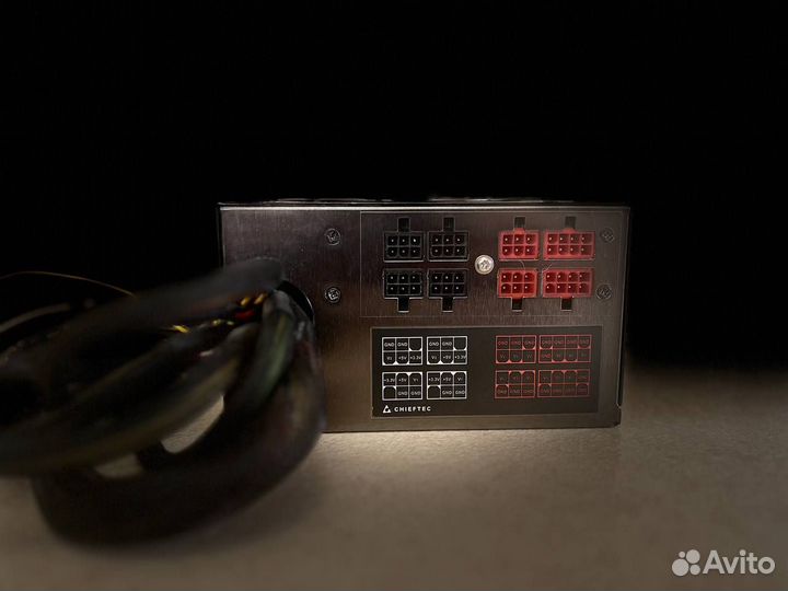 Блок питания chieftec 1000W (CFT-1000G-DF)