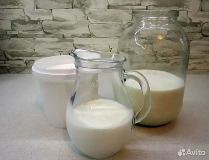Молоко коровье домашнее