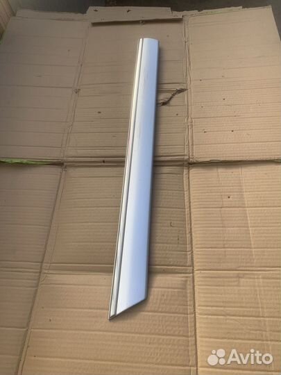 Молдинг задней двери Mercedes S 220