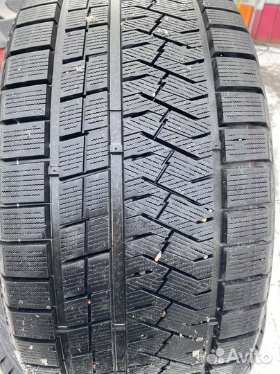 Triangle PL02 275/40 R20 106