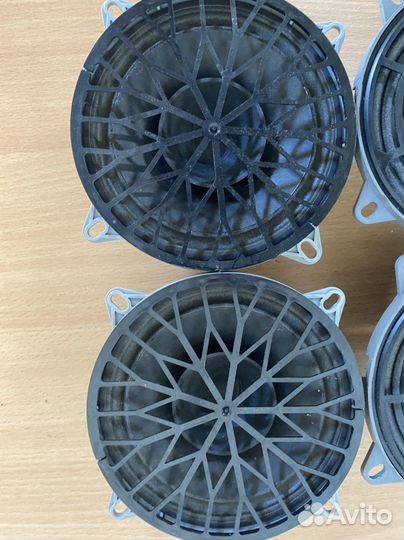 Динамик peugeot 308 разные