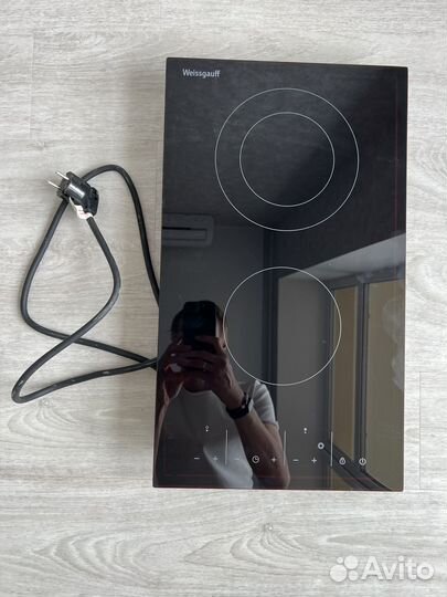 Варочная панель Weissgauff. 2 комфортки