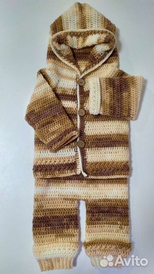 Костюмчик на малыша вязаный