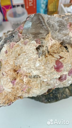 Турмалин друза 6,7 кг в кварце