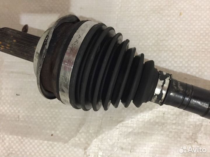 Привод передний левый Тойота Витц SCP90