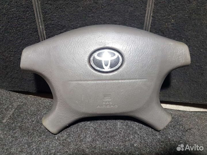 Подушка безопасности в руль Toyota Corolla E11