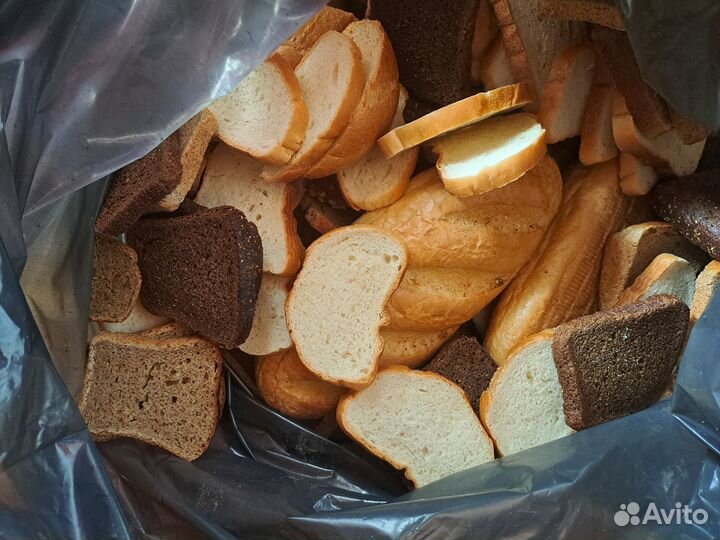 Хлеб сухой на корм животным