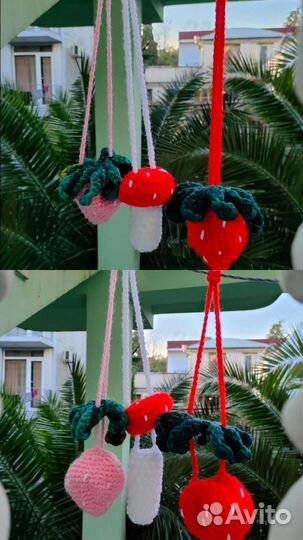 Вязаный брелок сумочка