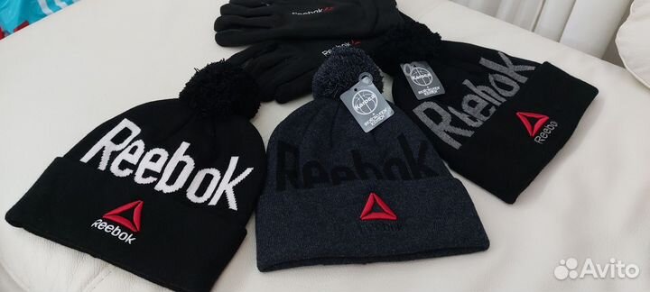 Шапки мужские вязаные двойные Reebok с помпоном