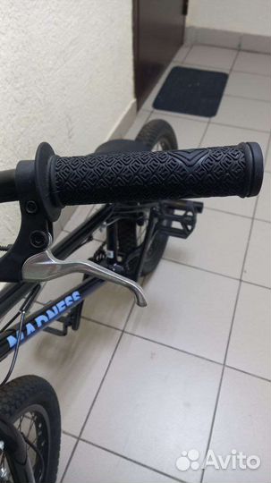 Велосипед stark Madness BMX 3 2022. Колеса 20