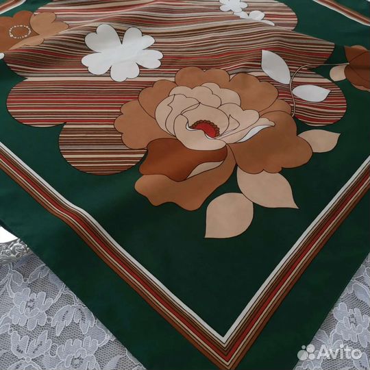 Qiana винтажный платок