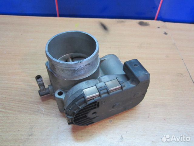 Дроссельная заслонка Фольксваген 1.8 т 06a133062c