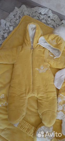 Комплект на выписку для девочки зима