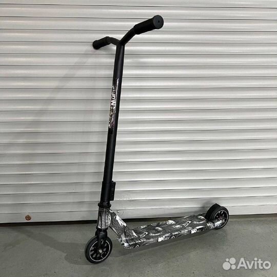 Трюковой самокат