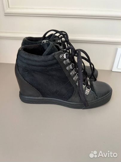 Кроссовки на танкетке, б/у, размер 36