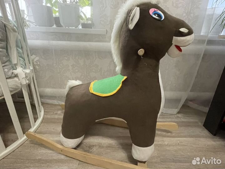 Лошадь качалка