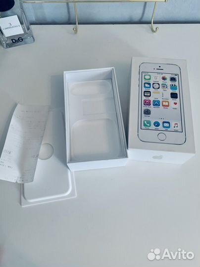 Коробка от iPhone 5s
