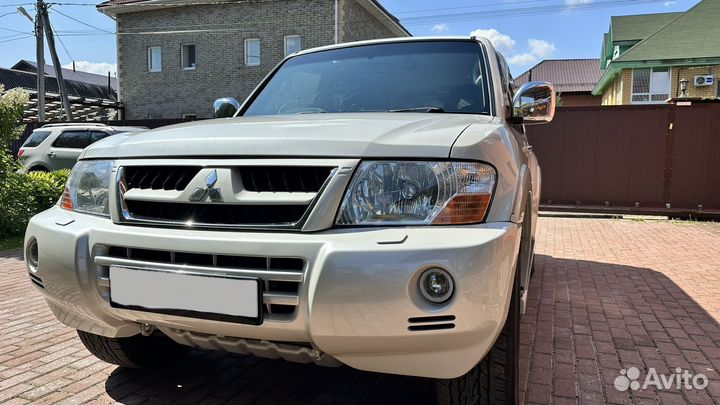Mitsubishi Pajero, 2005