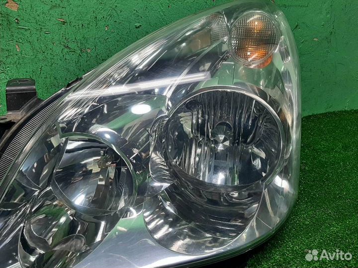 Фара левая Toyota Corolla Verso R1 2006