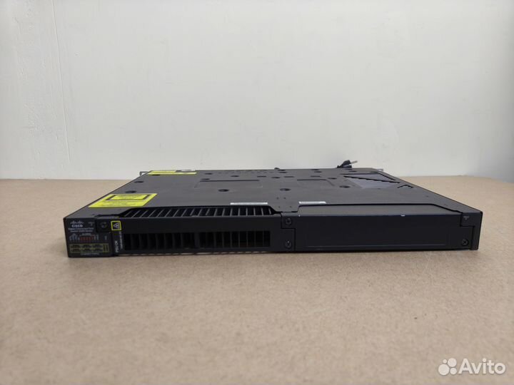 Промышленный коммутатор Cisco CGS-2520-16S-8PC