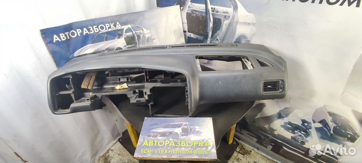 Торпедо Nissan Primera P11