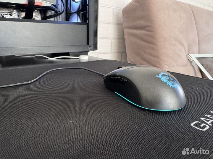 Игровая мышь msi clutch gm11