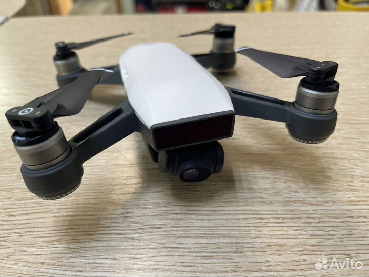 Квадрокоптер Dji Spark