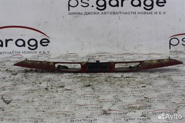 Накладка двери багажника Peugeot-Citroen 207