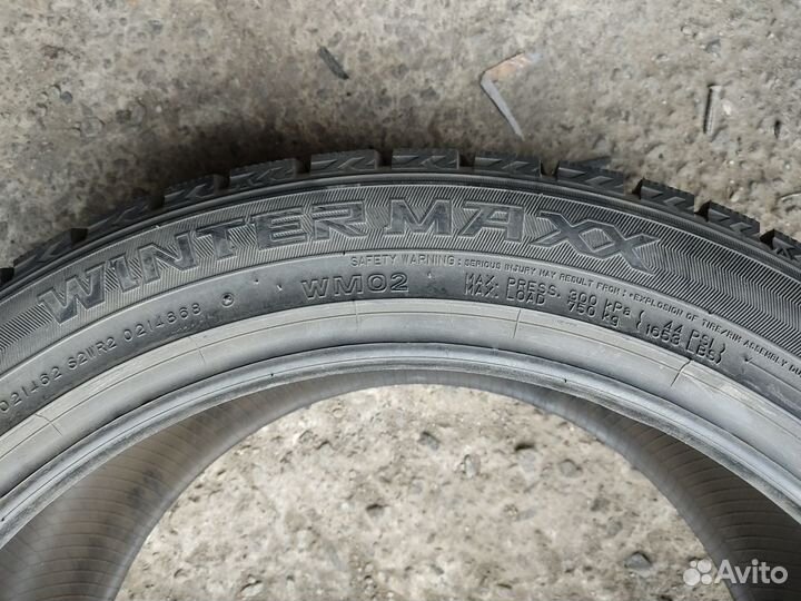Dunlop Winter Maxx WM02 245/45 R19 98T