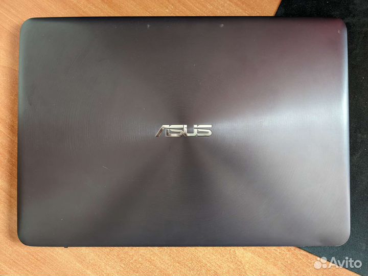 Asus Zenbook UX305F