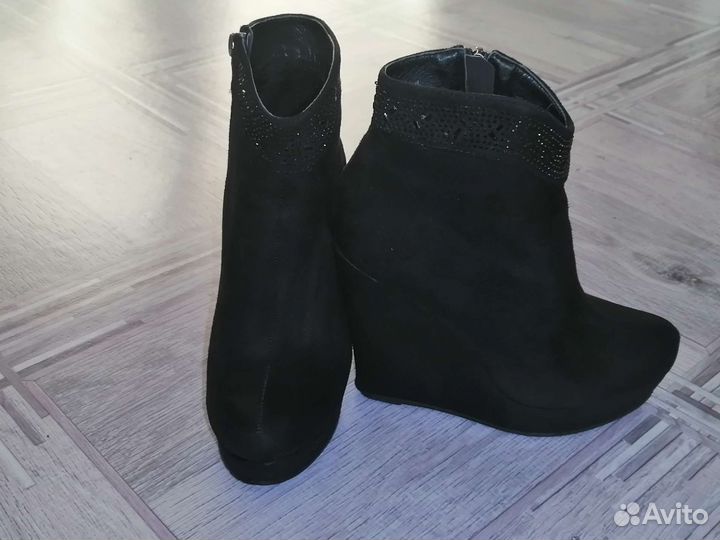 Полусапожки женские