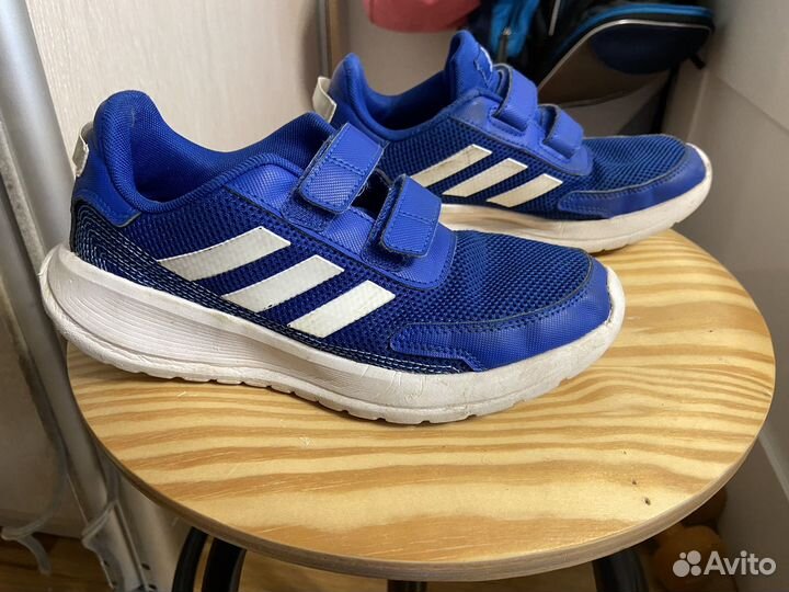 Кроссовки adidas