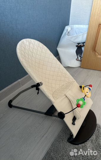 Шезлонг для новорожденных