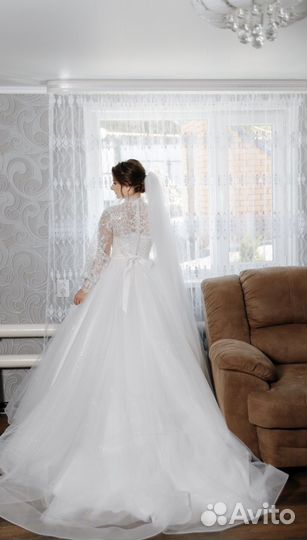Свадебное платье