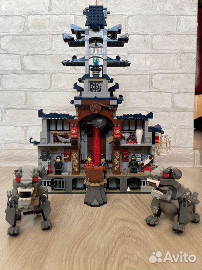 Lego 70617 Ninjago Movie Храм великого ордена