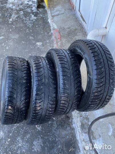 Bridgestone Ice Cruiser 7000 225/65 R17 106T
