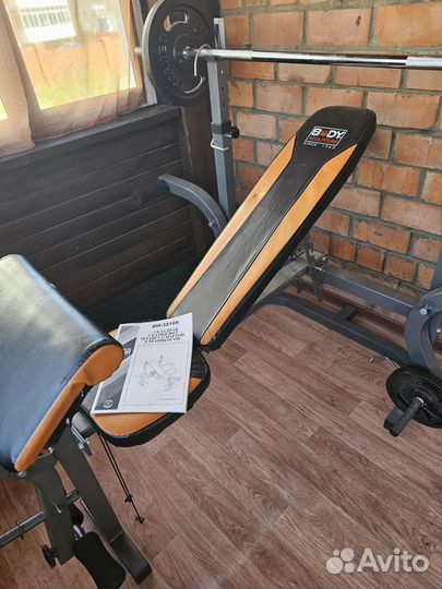 Складная скамья под штангу с партой для бицепса