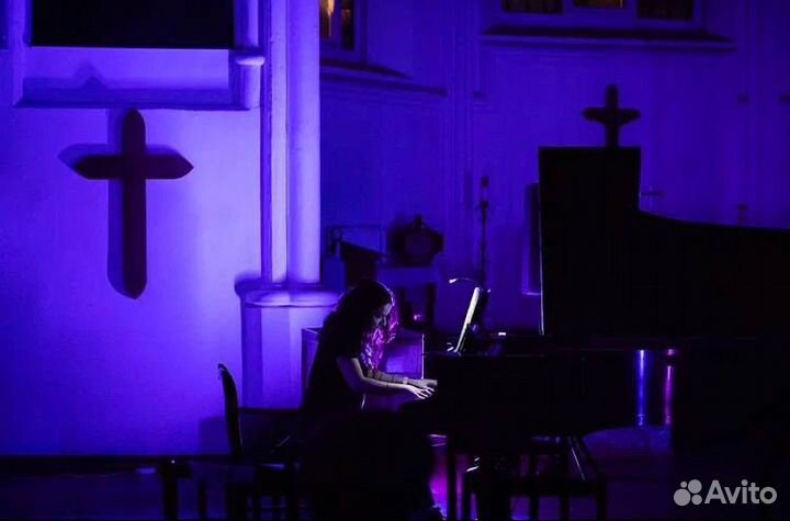 Уроки игры на фортепиано