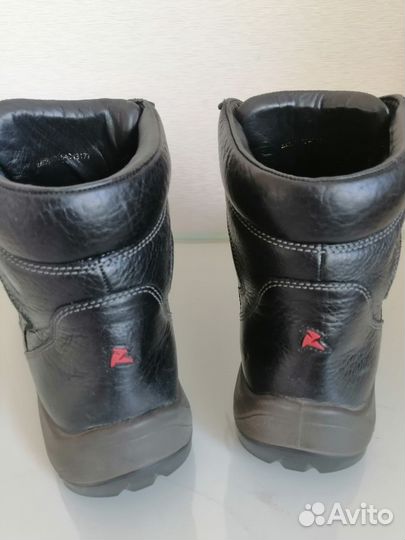 Ecco xpedition II, 44