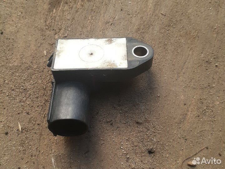 Датчик включения стоп сигнала Volkswagen Polo