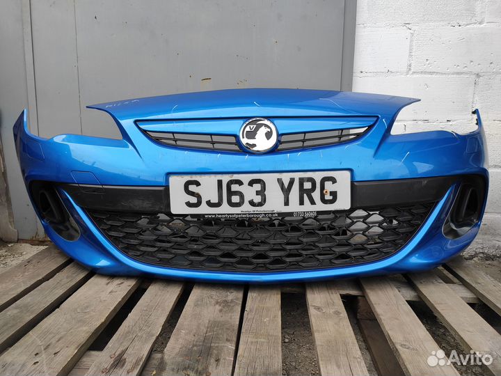 Бампер передний на Opel Astra J OPC
