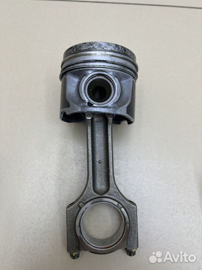 Поршень с шатуном M57 BMW X5 E70 3.0TDI